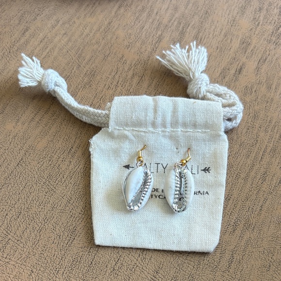 Salty Cali Jewelry - Salty Cali Cowrie Shell Drop Earrings - Silver & Cream